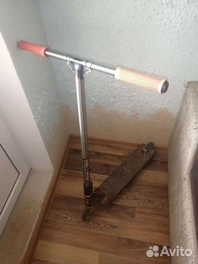 Трюковой самокат custom