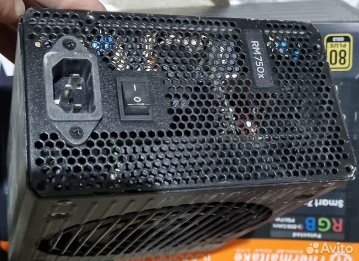 Блок питания для пк Corsair RM750x