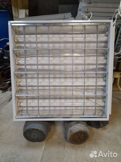 Светильник потолочный бу