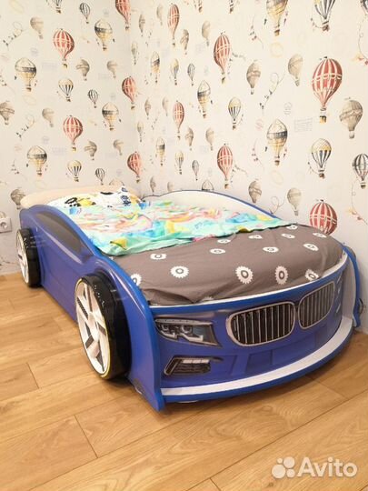 Кровать машина