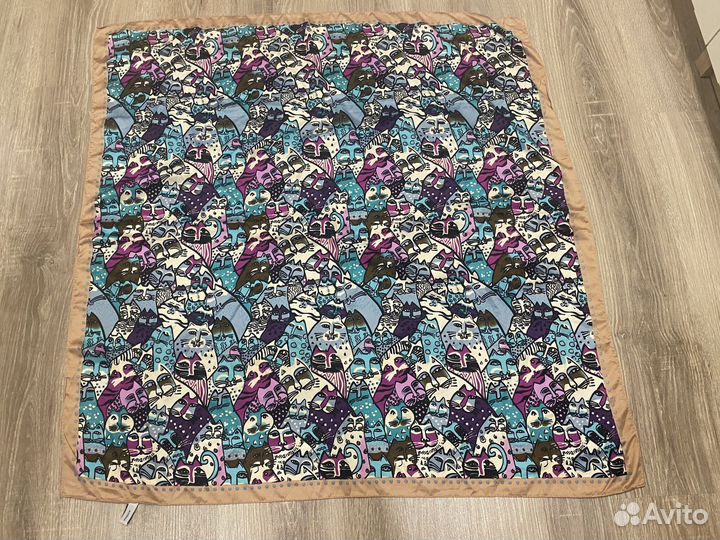 Платки шелковые новые