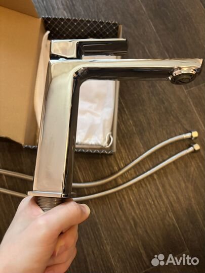 Смеситель для раковины Vincea Next VBF-1N1CH