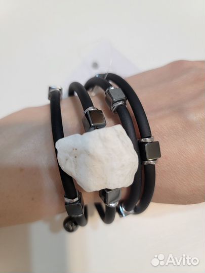 Браслет с кахолонгом и гематитом новый