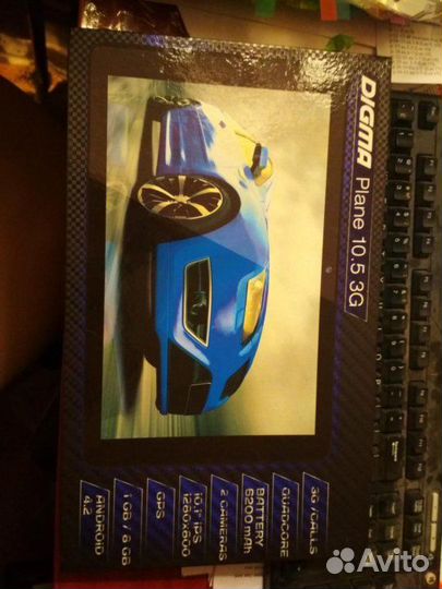 Планшет Digma 10