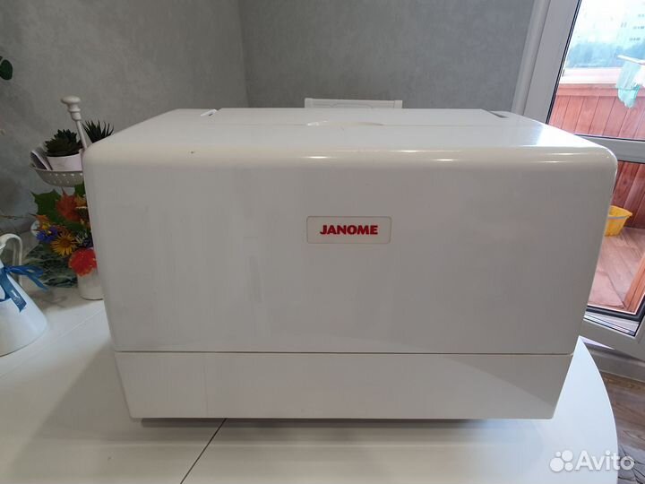 Вышивальная машинка janome 350Е