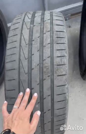 Hankook Ventus S1 Evo 2 K117 245/45 R19 и 275/40 R19