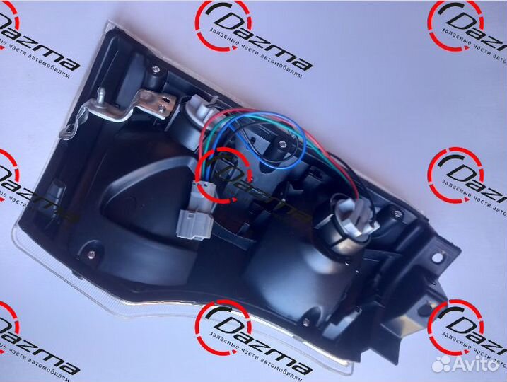 Isuzu 8980539400 Указатель поворота правый NQR71/N