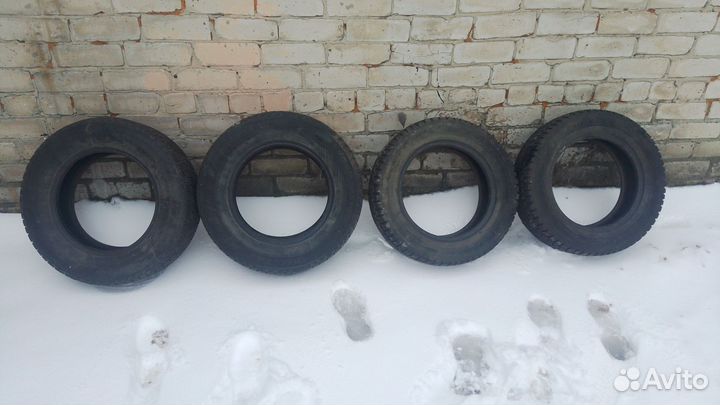 Bridgestone Blizzak DM-V3 15.00/7 R15 и 6.50/65 R15