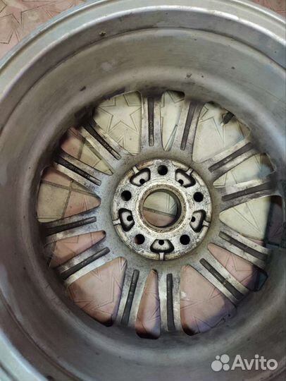 Литые диски r 16 на Skoda Octavia