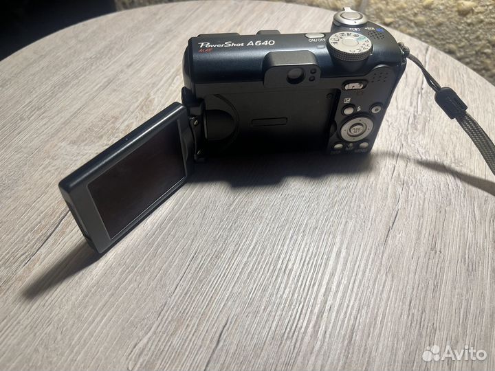Видеокамера canon a640