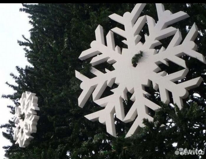 Новогодний декор Снежинки из пенопласта