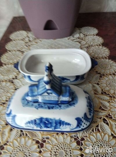 Маслёнка гжель