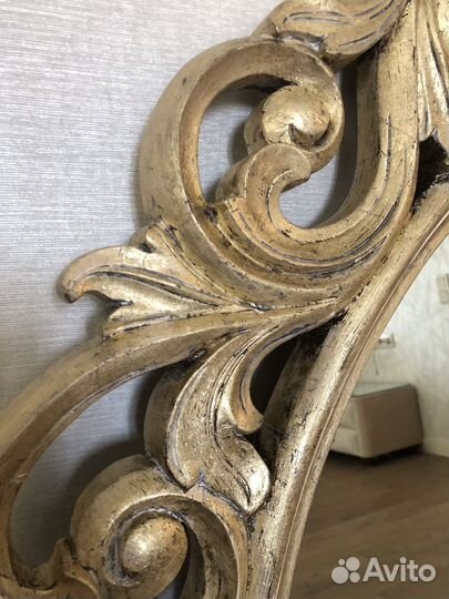 Зеркало в деревянной раме Италия