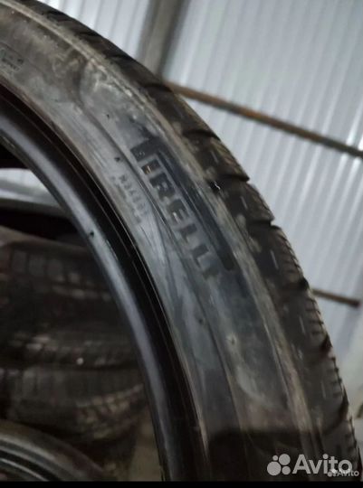 Pirelli Scorpion Winter 255/40 R22