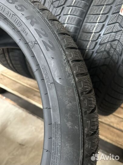 Pirelli Scorpion Winter 275/40 R22 и 315/35 R22 108V