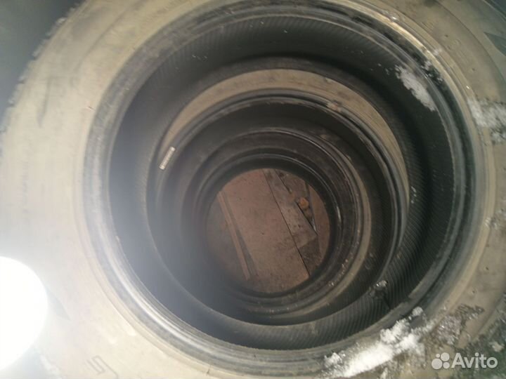 Bridgestone Blizzak DM-V1 215/65 R16 23Q