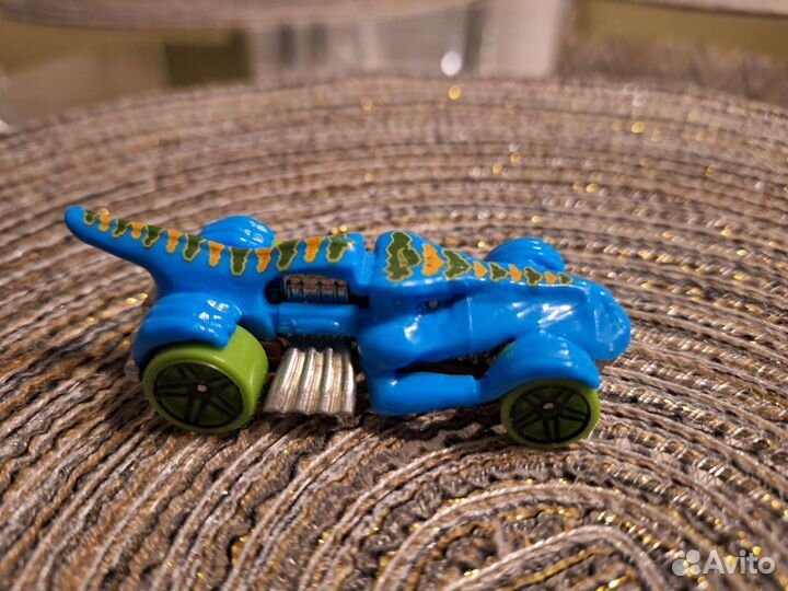 Hot Wheels Dino Riders