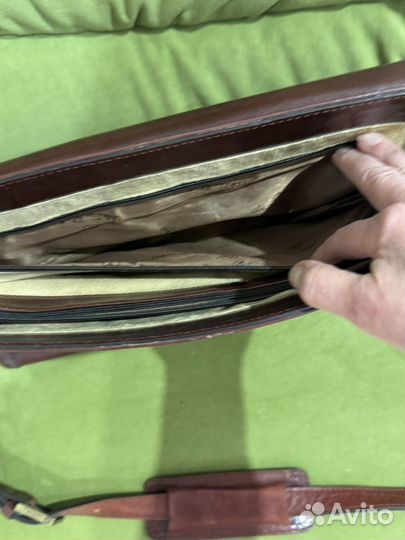 Мужской кожаный портфель