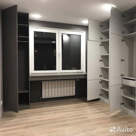 Рабочая зона у окна