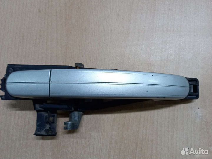 Ручка двери наружная задняя левая Ford Focus 2