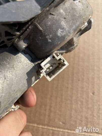 Моторчик дворника заднего renault sandero 1