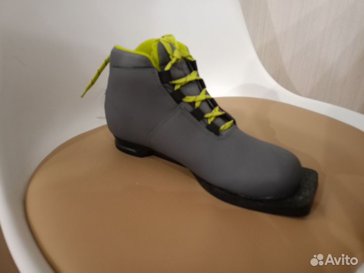 Лыжные ботинки Иновик