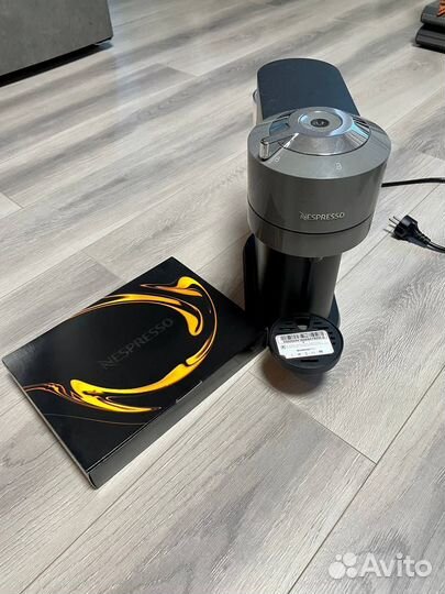 Кофемашина Nespresso Vertuo Next + 12 капсул