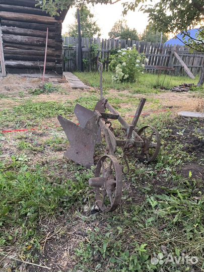 Плуг конский (два лемиха)