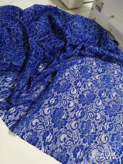 Отрез ткани кружево