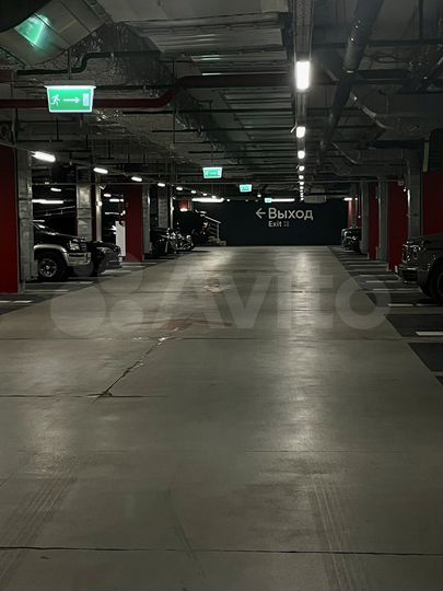 Машиноместо, 30 м²