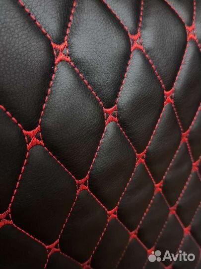 Стеганная Экокожа рисунок ромб красная строчка