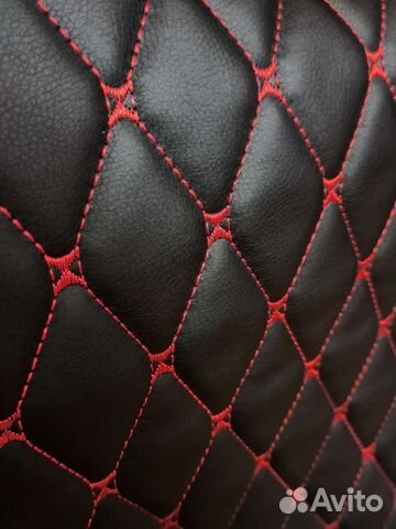 Стеганная Экокожа рисунок ромб красная строчка