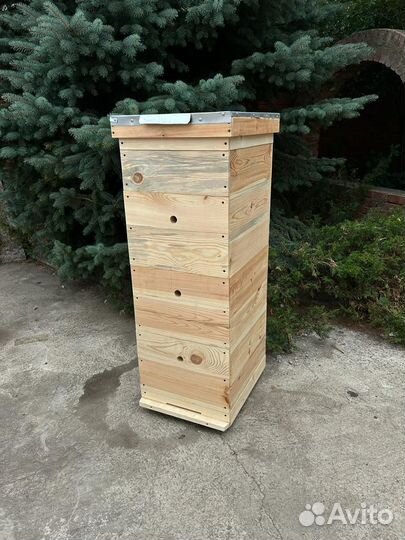 Улей для пчел новый