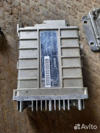 Эбу для Audi 80 100 Volkswagen Golf 2 1.6 бензин