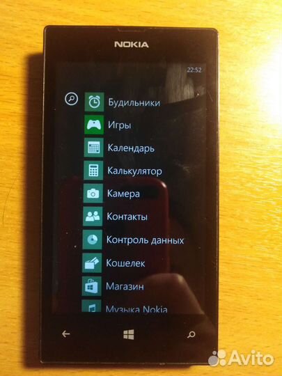 Телефон Nokia lumia 520