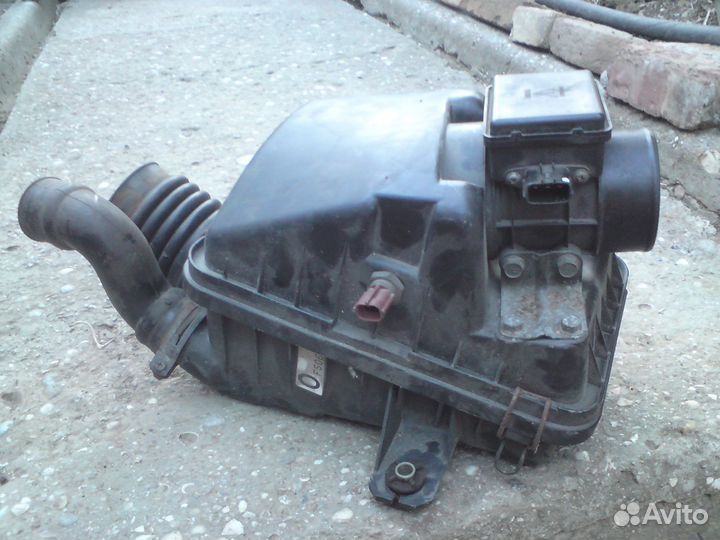 Фары задние стекло реле замок расходомер Мазда626