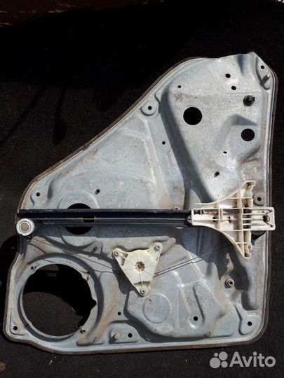 Стеклоподъемник Volkswagen Passat B5 ZP