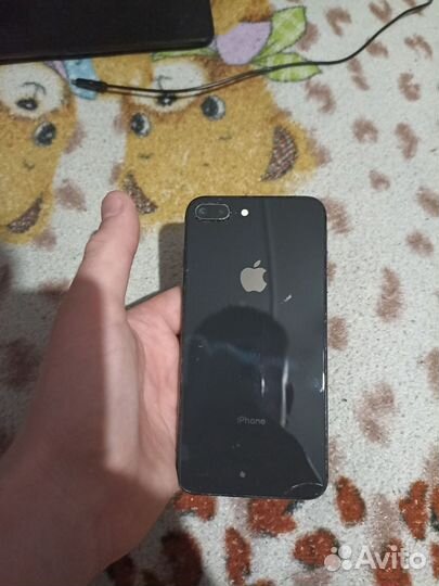 iPhone 8 Plus, 64 ГБ