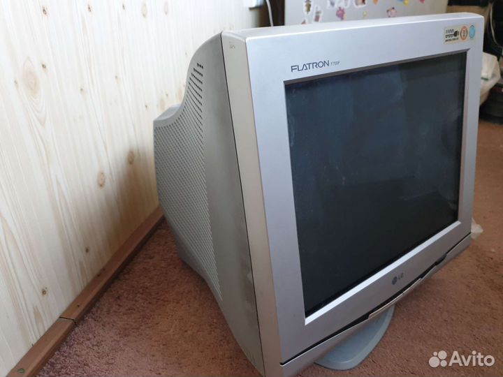 Монитор LG Flatron F700P, 160 Гц