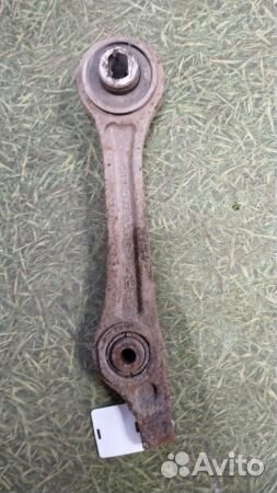 Рычаг передний нижний