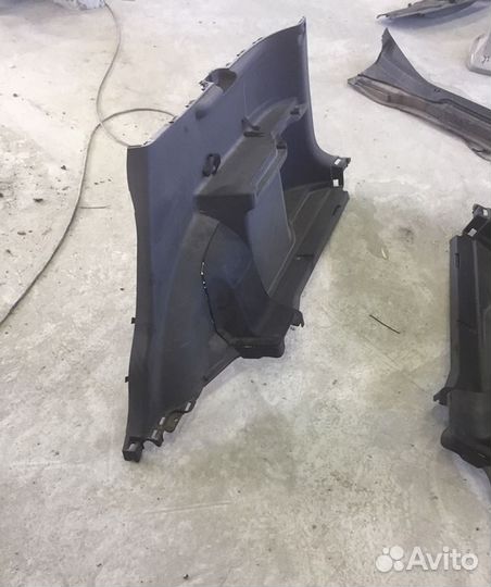 Honda CR-V 3 обшивка Багажника