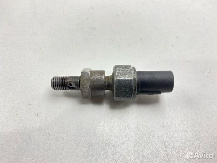 Датчик давления масла Kia Sorento BL D4CB 2003