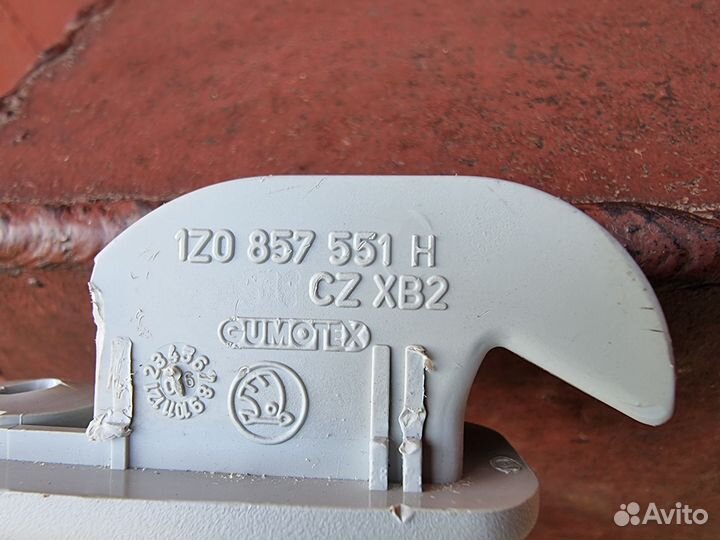 Козырек солнцезащитный левый Skoda Octavia A5 1Z