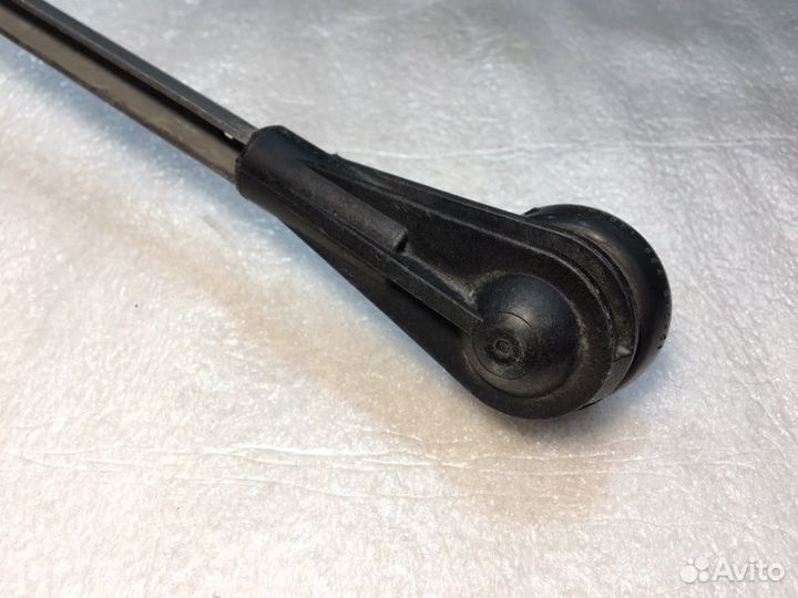 Стойка крепления стабилизатора передняя правая Bmw