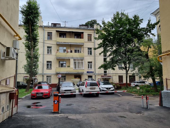 Комната 10 м² в 4-к., 3/4 эт.