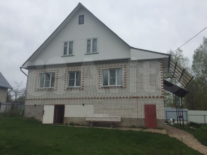 Дом 158,8 м² на участке 16,8 сот.