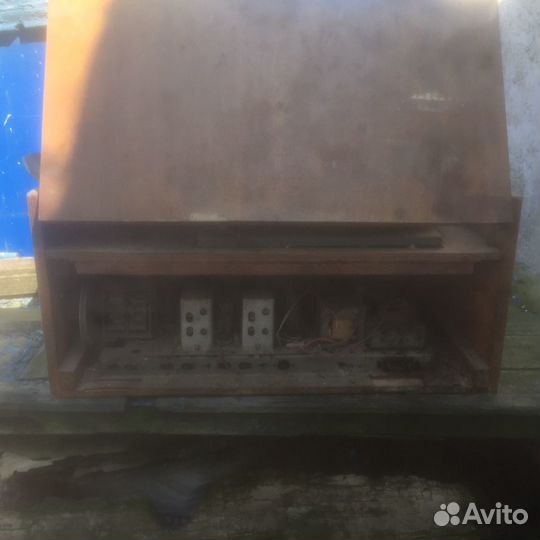 Проигрыватель и пластинки