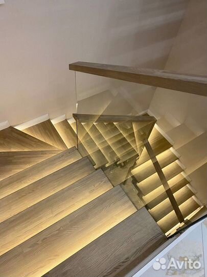 Лестница на металлокаркасе