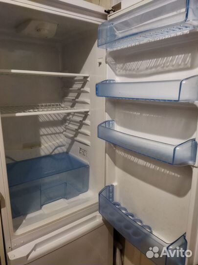 Холодильник бу Beko