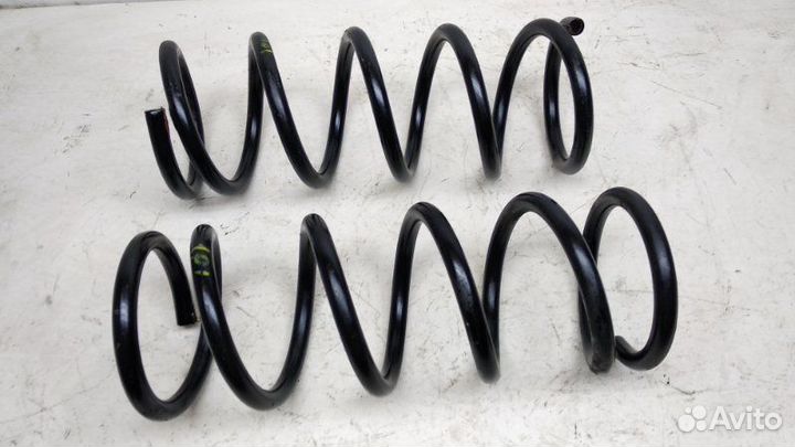 Пружина задняя Nissan Pathfinder R51 4.0 2004